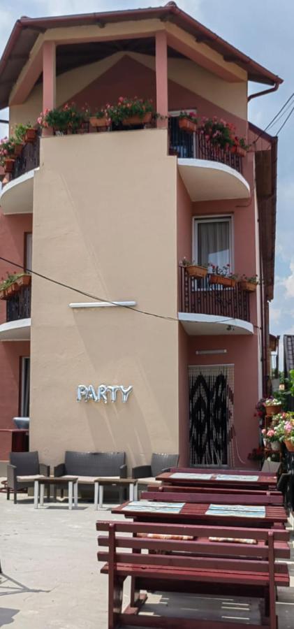 Casa Alexandru Hotel 2 Mai Bagian luar foto
