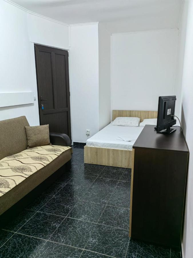 Casa Alexandru Hotel 2 Mai Bagian luar foto